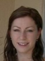 Person who looks like Gloria Estefan