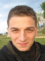 Person who looks like Jeremy Renner