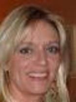 Person who looks like Uma Thurman