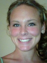 Person who looks like Elizabeth Banks