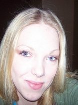 Person who looks like Laura Prepon