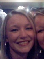 Person who looks like Sarah Wynter