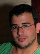 Person who looks like Freddie Prinze Jr.