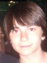 Person who looks like Drake Bell