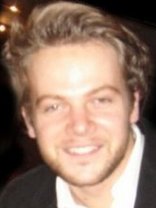 Person who looks like Joshua Jackson