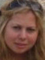 Person who looks like Elizabeth Perkins