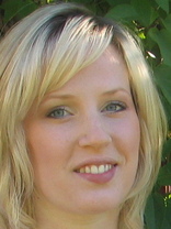 Person who looks like Jennifer Finnigan