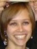 Person who looks like Piper Perabo