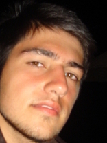 Person who looks like Simon Rex