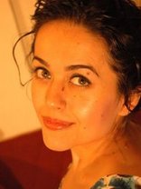 Person who looks like Rosamund Pike