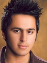 Person who looks like Wilmer Valderrama