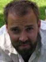 Person who looks like David Denman