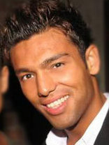 Person who looks like Ricky Martin