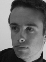 Person who looks like Robert Luketic