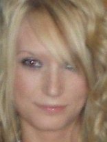 Person who looks like Kristen Bell