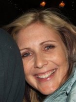 Person who looks like Lisa Edelstein