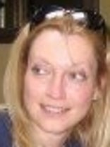 Person who looks like Illeana Douglas