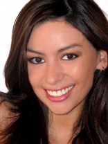 Person who looks like Anne Hathaway