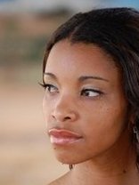 Person who looks like Zoe Saldaña