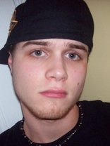 Person who looks like Danny Masterson