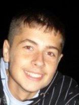 Person who looks like Justin Chatwin