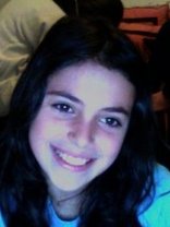 Person who looks like Anne Hathaway