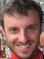 Person who looks like Peter Facinelli