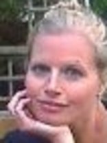 Person who looks like Sophie Monk