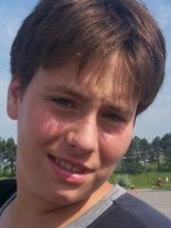 Person who looks like Jason & Jeremy London