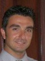 Person who looks like Peter Gallagher