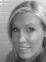 Person who looks like Sarah Carter