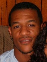 Person who looks like Marlon Wayans