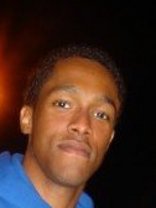 Person who looks like Marlon Wayans