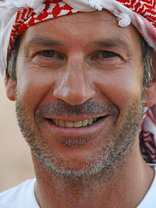 Person who looks like Richard Gere