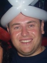 Person who looks like Jason & Jeremy London