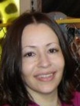 Person who looks like Holly Marie Combs