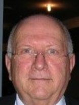 Person who looks like Paul Reiser