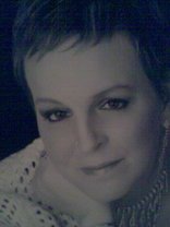 Person who looks like Kathleen Robertson