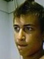 Person who looks like Eric Szmanda