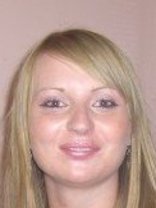 Person who looks like Sarah Wynter