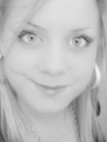 Person who looks like Goldie Hawn