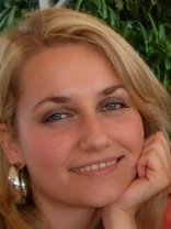 Person who looks like Jennifer Finnigan