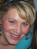 Person who looks like Kathryn Hahn