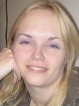 Person who looks like Laura Prepon