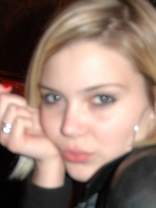 Person who looks like Scarlett Johansson