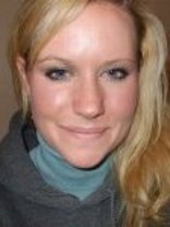 Person who looks like Jenna Elfman