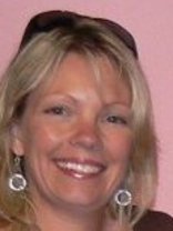 Person who looks like Donna D'Errico