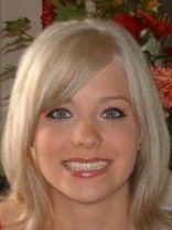 Person who looks like Anna Faris