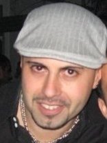 Person who looks like Billy Zane