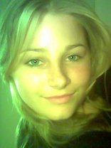 Person who looks like Samantha Mathis